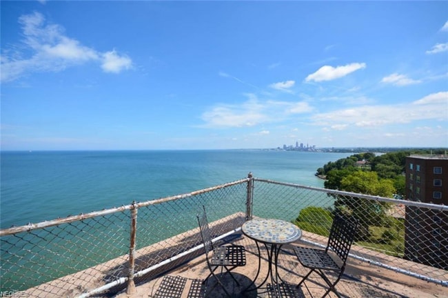 Photo - 11850 Edgewater Dr Apartment