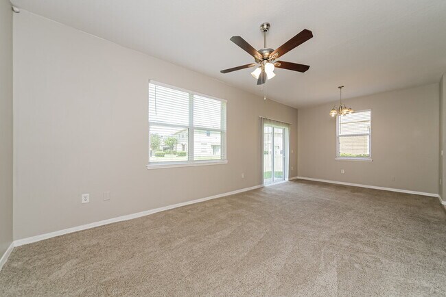 Building Photo - 4004 Pemberly Pines Cir