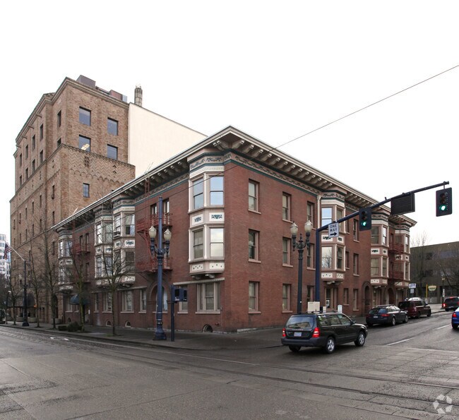 Building Photo - Bronaugh Apartments
