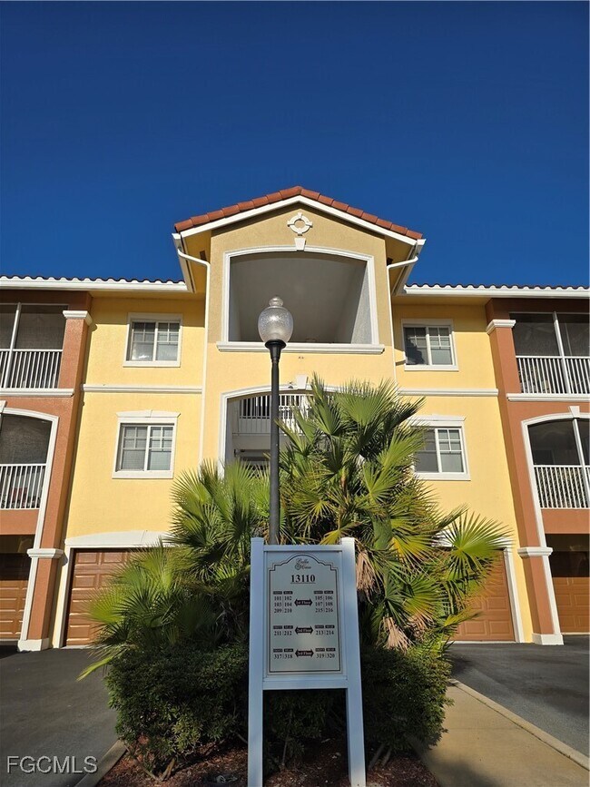 Foto del edificio - 13110 Bella Casa Cir