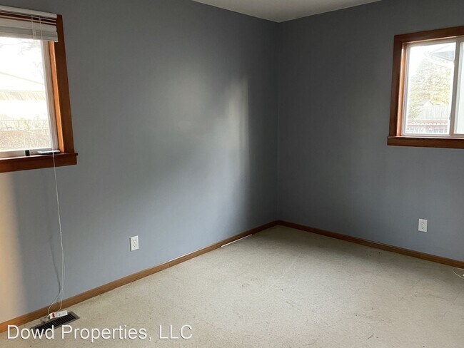 Building Photo - 3 br, 1 bath House - 1223 Dogwood Lane