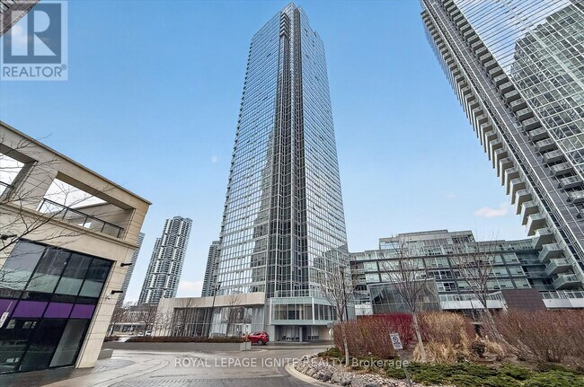 Photo du bâtiment - 2916 Hwy 7