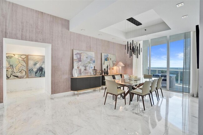 Foto del edificio - 16001 Collins Ave