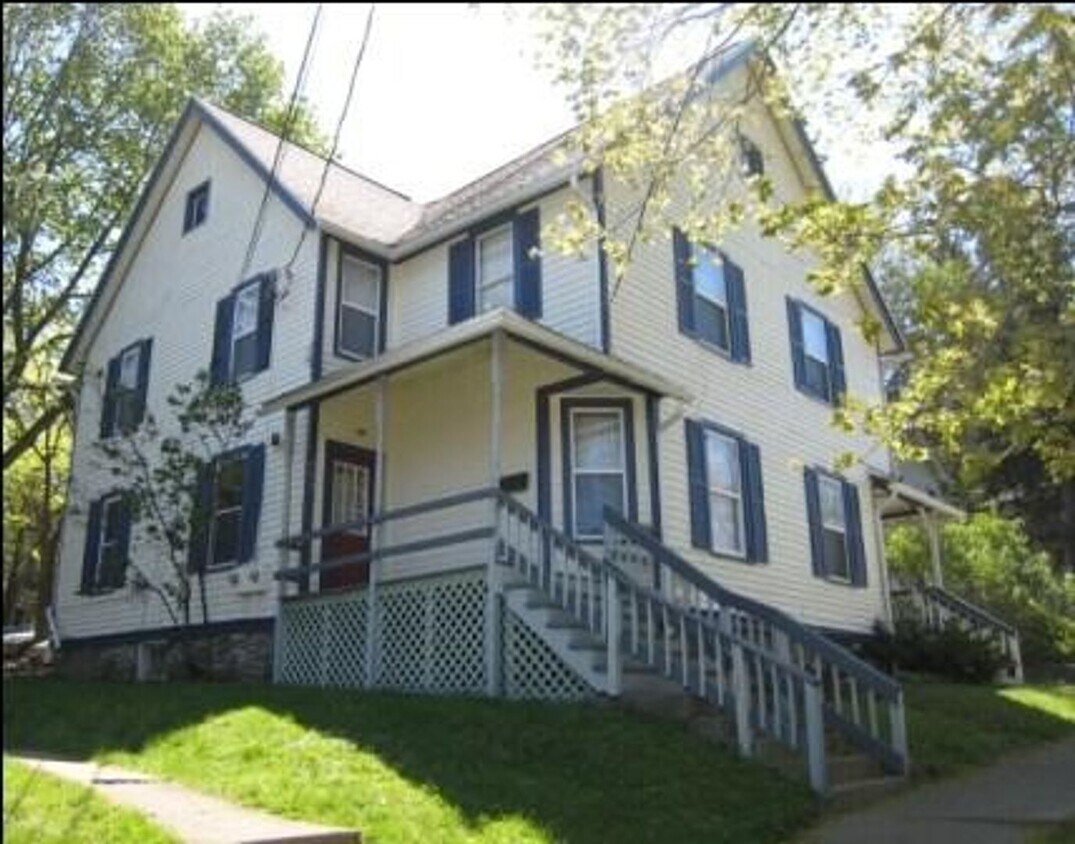 Foto principal - 405-409 S Aurora Street