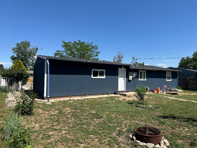 Building Photo - 401 16th Ave Ct