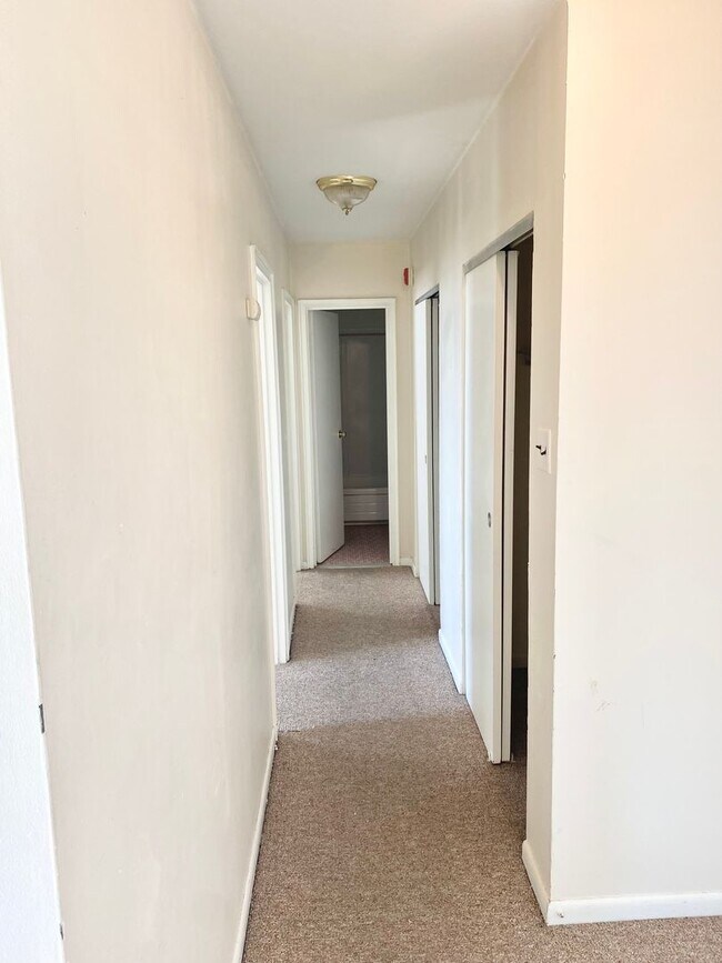 Foto del edificio - 7212 Haverford Ave (LO)