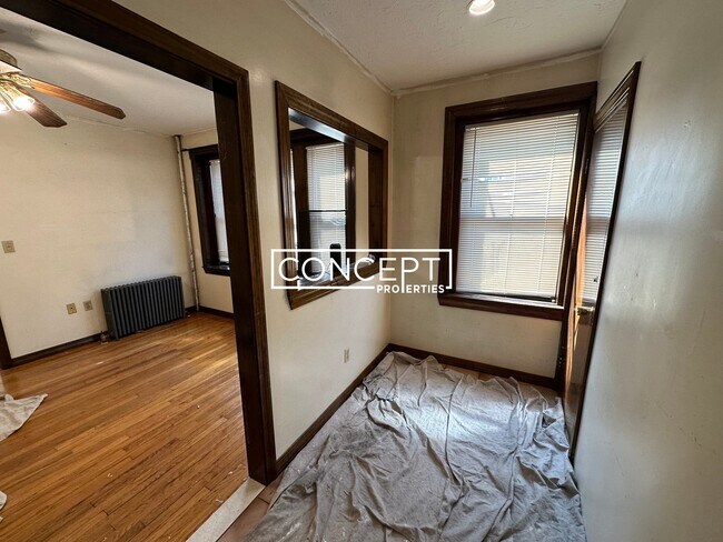 Foto del edificio - 240 Kelton St