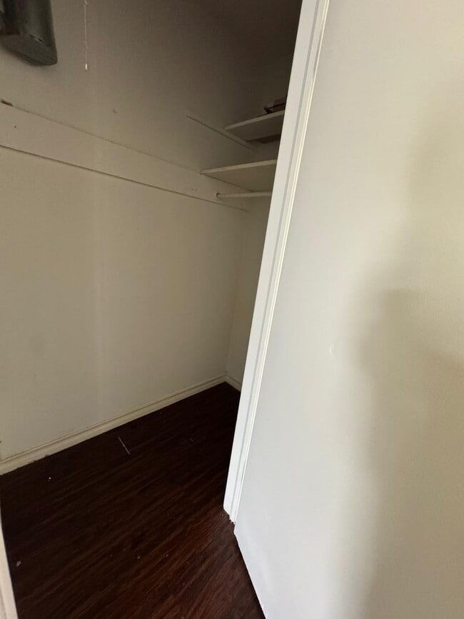 Foto del edificio - 2309 Meadow Ln