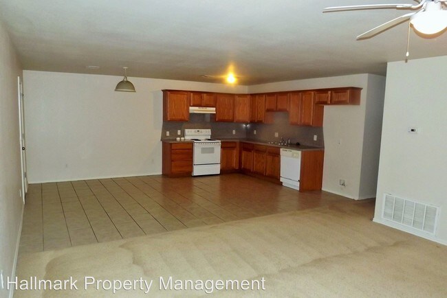 Building Photo - 3 br, 2 bath House - 9201 Orchard Blvd.