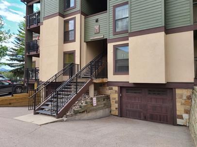 Building Photo - 1023 Lions Ridge Loop