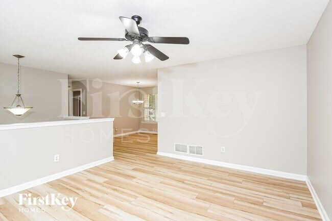 Foto del edificio - 10 Piedmont Ln