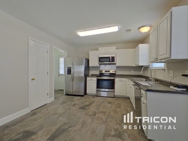 Foto del edificio - 209 Oakpointe Dr
