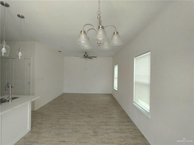 Foto del edificio - 16 Valley N Cir