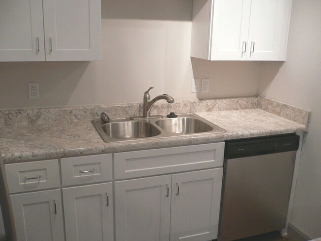 Photo - 9820 Park Ln Pl Apartment