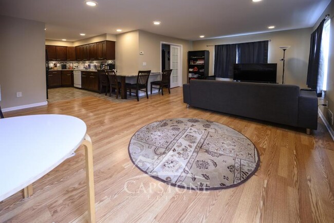 Building Photo - 1 bedroom in Newark NJ 07103