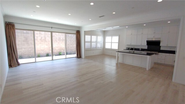 Foto del edificio - 73 Gardenhouse Way