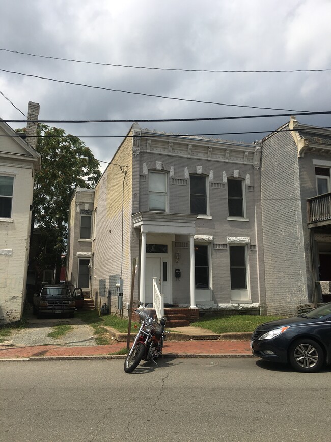Building Photo - 18 S Harrison St