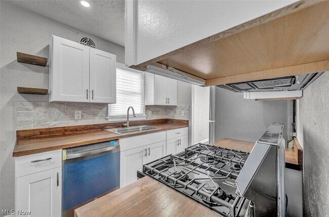 Foto del edificio - 12508 Sobieski Ave