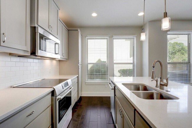 Foto del edificio - 5309 William Holland Ave