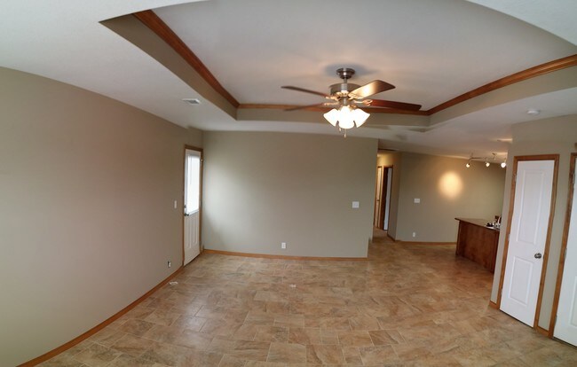 Building Photo - 801 Pride Ave