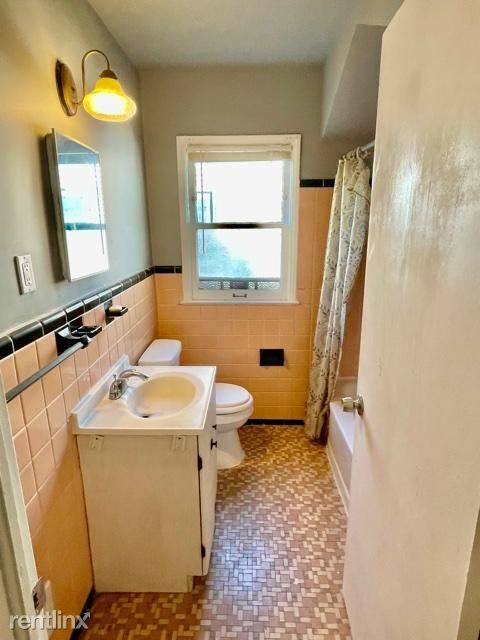 Foto del edificio - 3 br, 1 bath House - 18720 Elkhart St