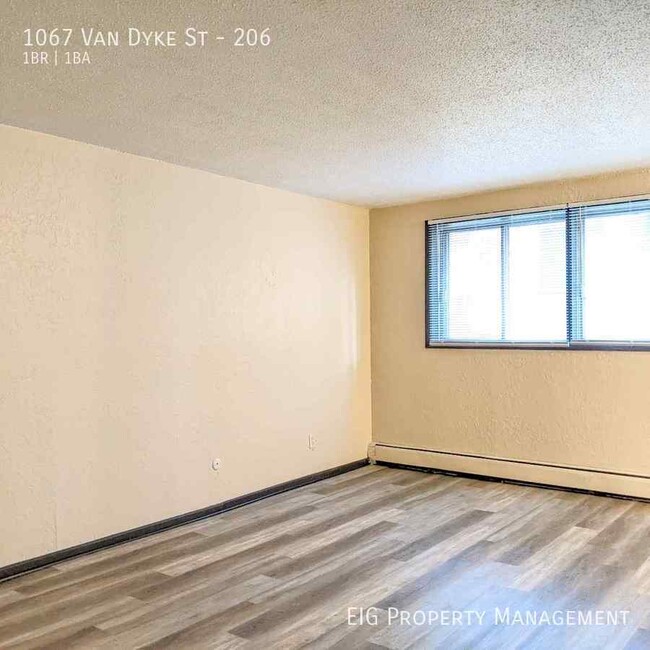 Building Photo - Available 3/25/2024