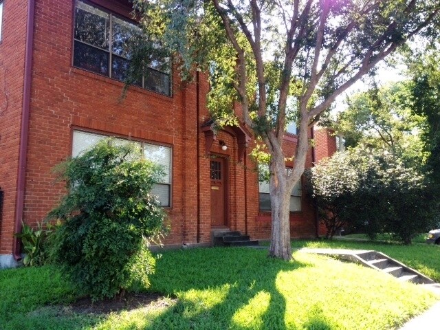 Foto principal - 1201 W Gray St