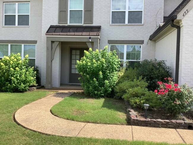Foto del edificio - 455 Tender Oaks Ln N