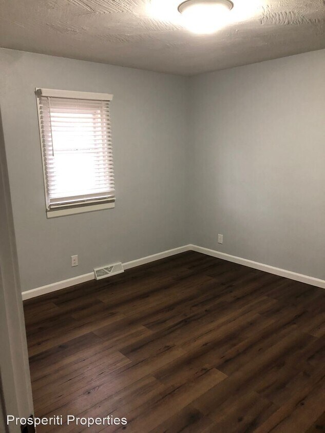 Primary Photo - 3 br, 1 bath House - 2133 W Calhoun St
