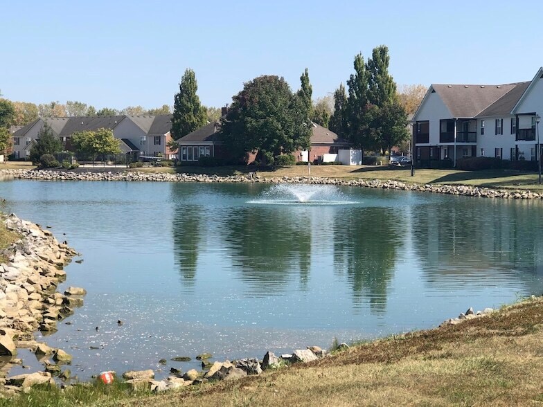 Foto principal - 5536 Cedar Springs Rd