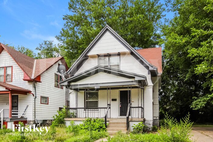 Primary Photo - 2418 Norton Ave