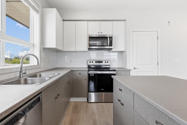 Photo du bâtiment - 1516-1516 McCallum Rd