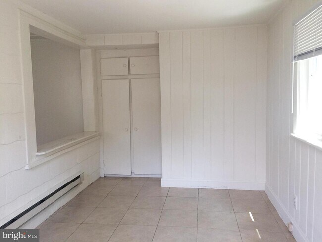 Foto del edificio - 513 E Custis Ave