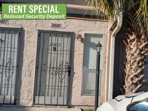 Building Photo - 2005 Whitby Dr