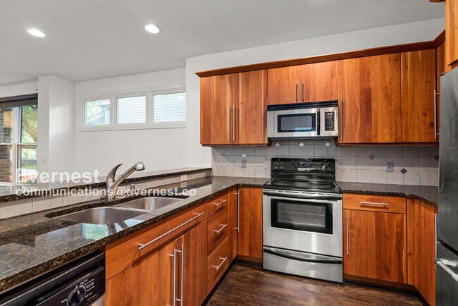 Foto del edificio - 312 Taylor St