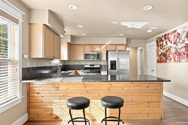 Foto del edificio - 100 W 55th 1/2 St