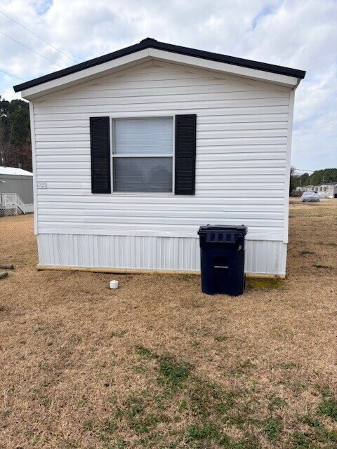 Foto del edificio - Mobile Home for Rent in Pikeville! 3 BR | 2BA w/ Lawn Care Included!