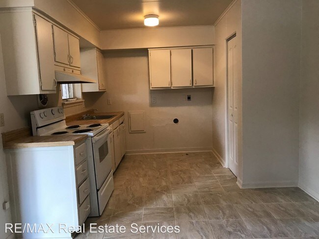 Building Photo - 3 br, 1 bath House - 4723 O'keefe