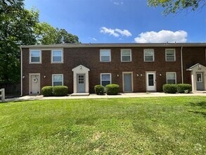 Building Photo - 1810 Jamestown Rd