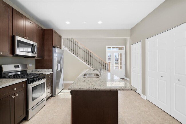 Foto del edificio - 713 Verandah Dr