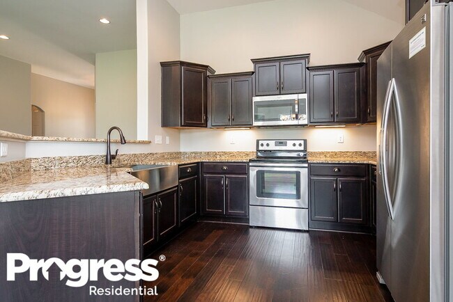 Building Photo - 6252 Dixon Dr