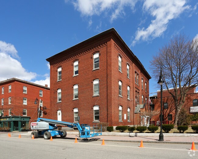 Building Photo - 50 Lowell St