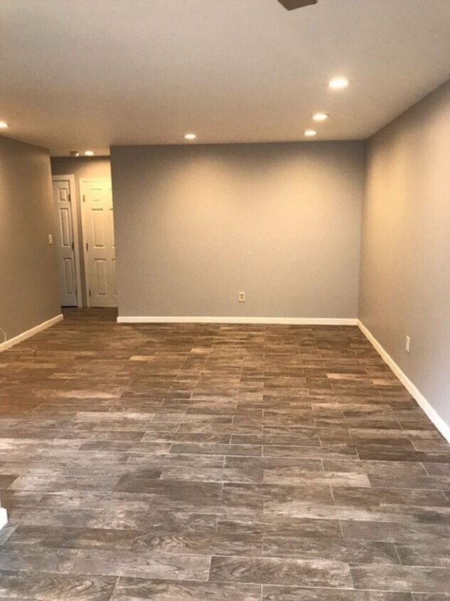 Foto del edificio - Upgraded condo in Del Mar!