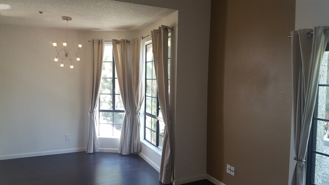 Foto del edificio - 7020 Lanewood Ave