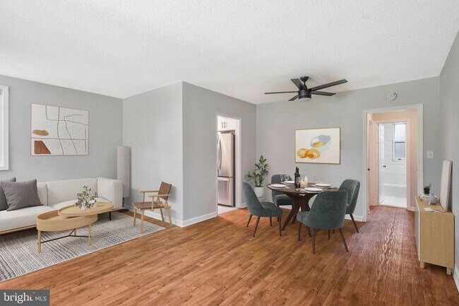 Building Photo - 4310 N Pershing Dr