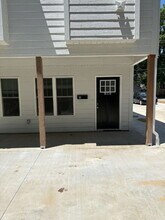 Building Photo - 708 N William St