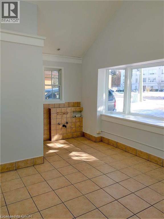 Building Photo - 410 Erb St. W