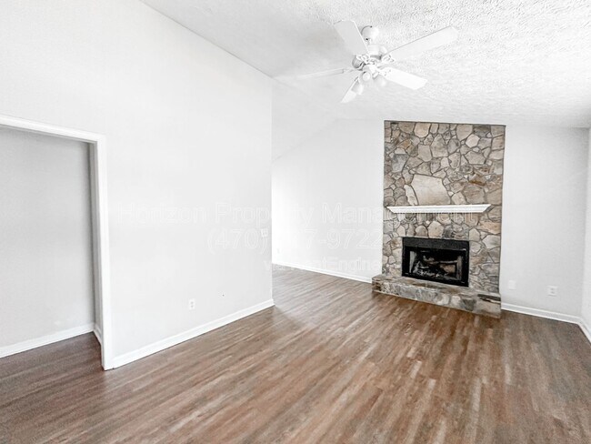 Foto del edificio - 5815 Quail Trail