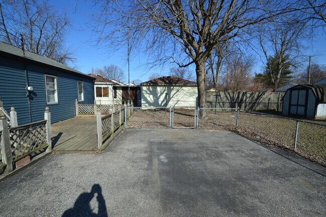 Foto del edificio - 2441 S Keystone Ave