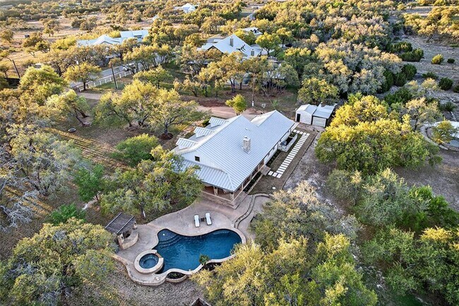 Building Photo - 301 Medlin Creek Loop